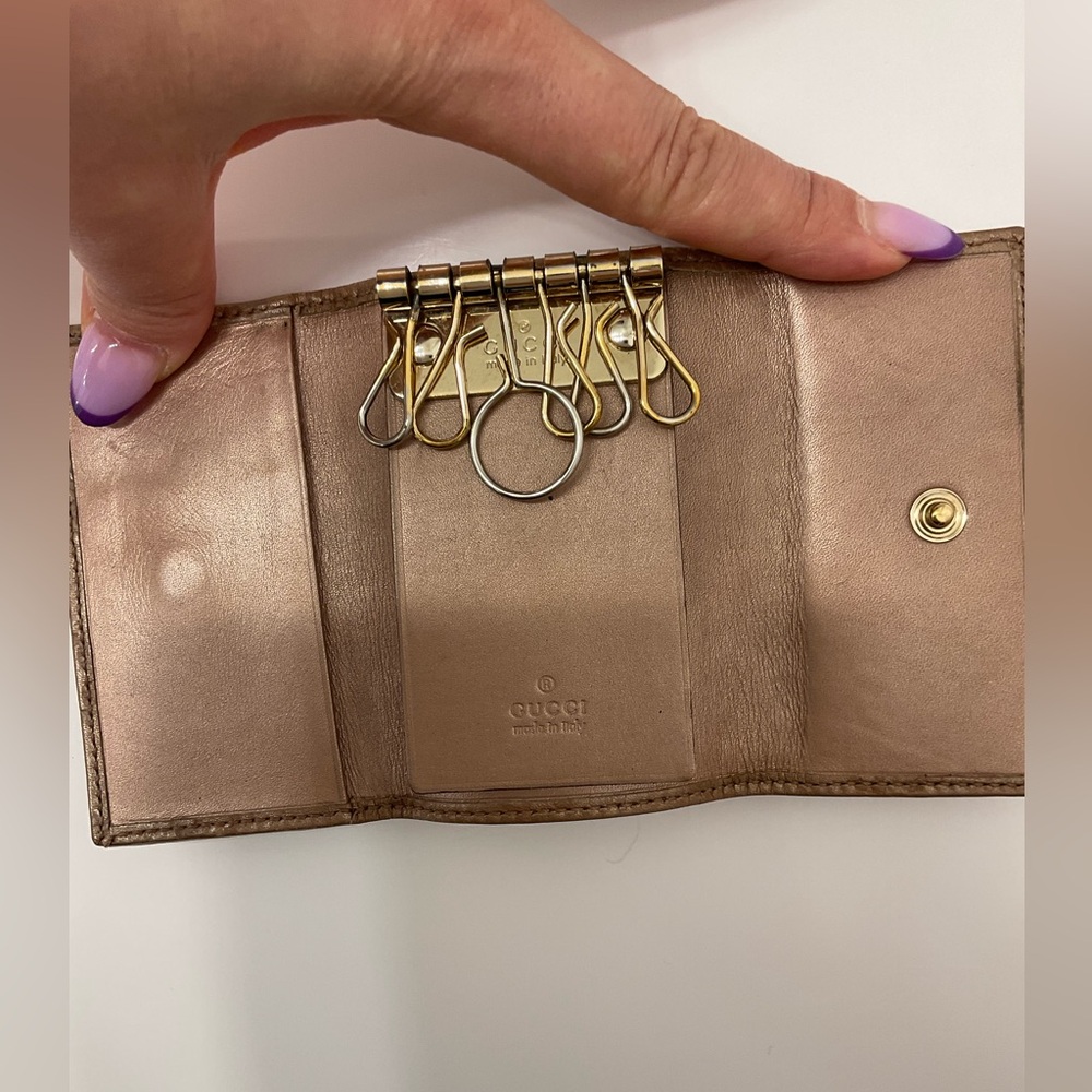 Gucci Guccissima Leather 6-Key Holder Wallet - Picture 7 of 9